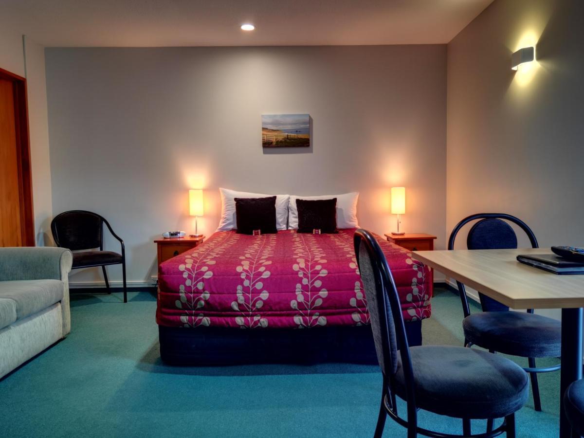 อะชัวร์ แอมบาสซาเดอร์ มอเตอร์ ลอดจ์ Motel อามารู ภายนอก รูปภาพ